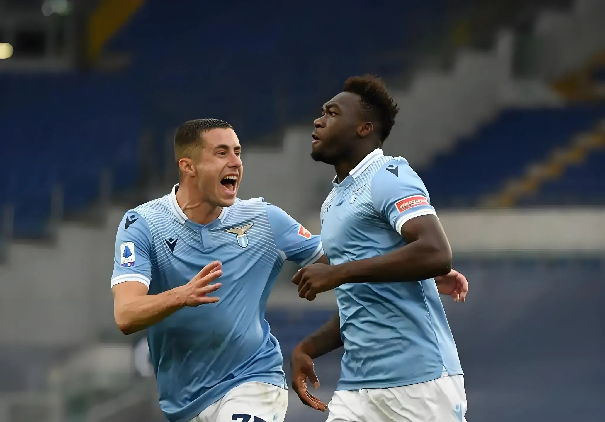 包含拉齐奥客场大胜，稳居积分榜前列的词条