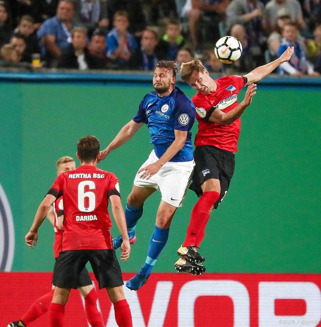 包含柏林赫塔逆转战胜对手,连续三场不败的词条 包含柏林赫塔逆转战胜对手,连续三场不败的词条